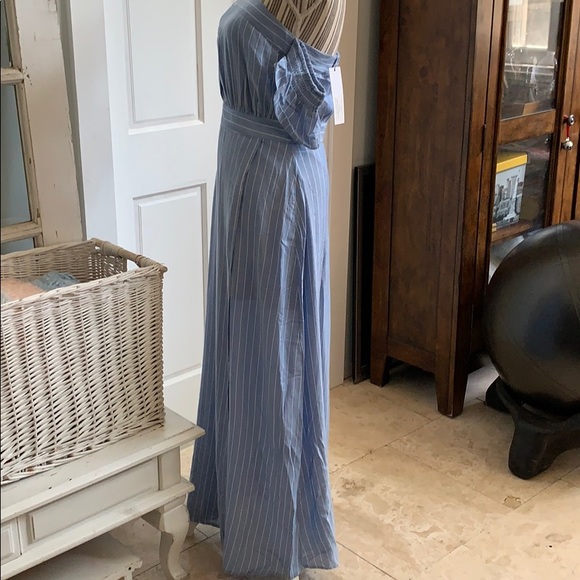 NWT Vici Dress - Picture 6 of 8